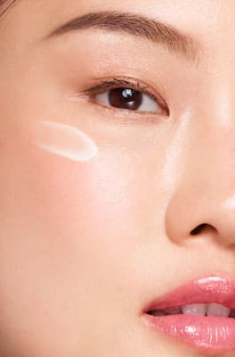 under eye wrinkles article