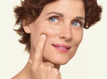 Kako lahko svoji koži pomagam med menopavzo? Najboljši nasveti za dobro rutino nege kože